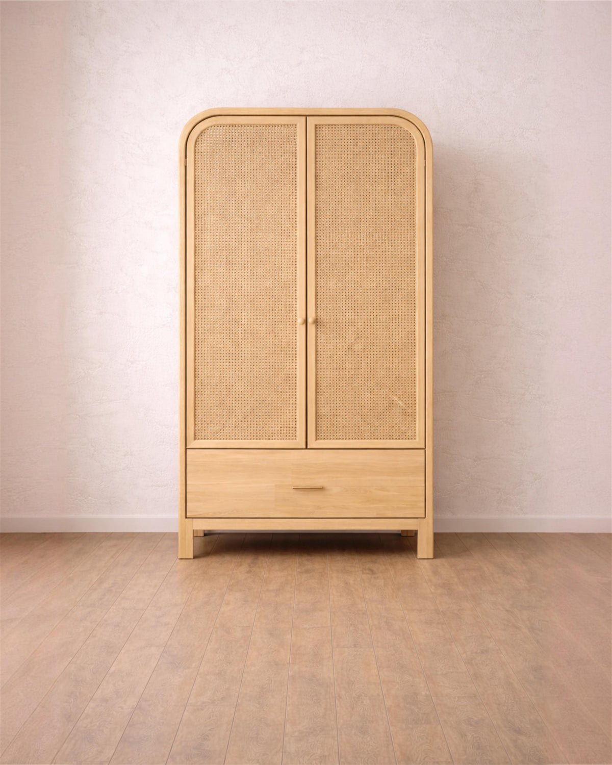 Arlo Wardrobe